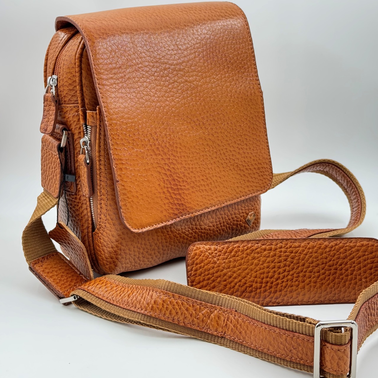 کيف  دوشي مردانه کد 608 رنگ عسلي فوليتر