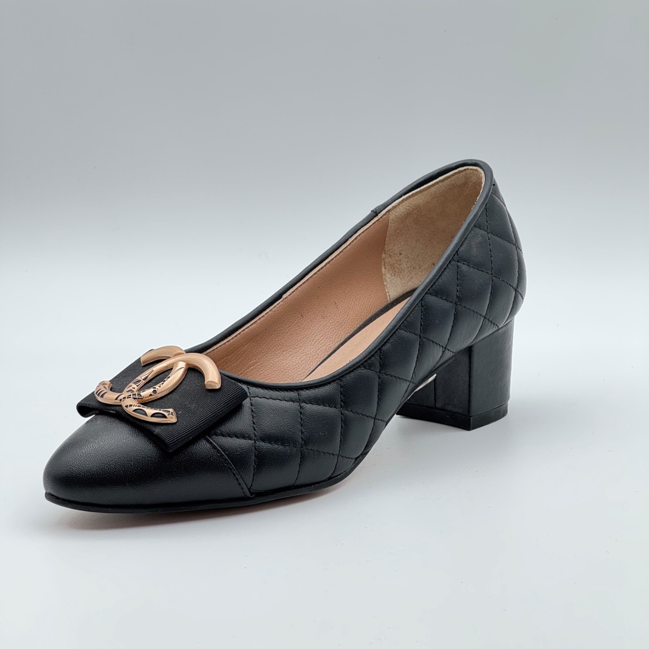 کفش پنجه شانل کد 2305 رنگ کرم مشکي سايز 40